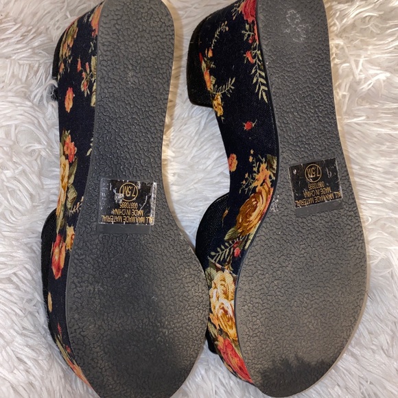 Shi by Journey’s Floral Wedge Heels UEC SZ 7.5 - Picture 6 of 10